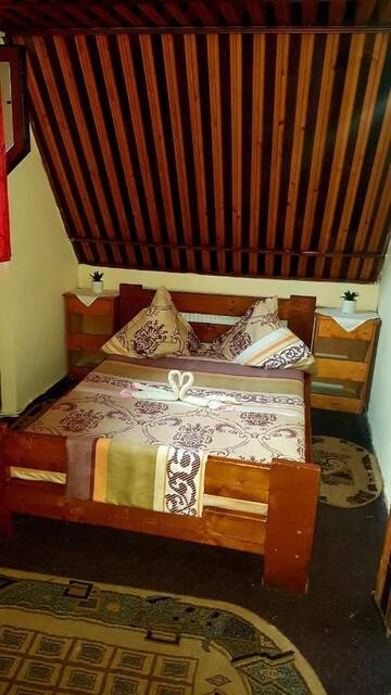 Фото Хостелы Hostel INTIM г. Bîrlad 3